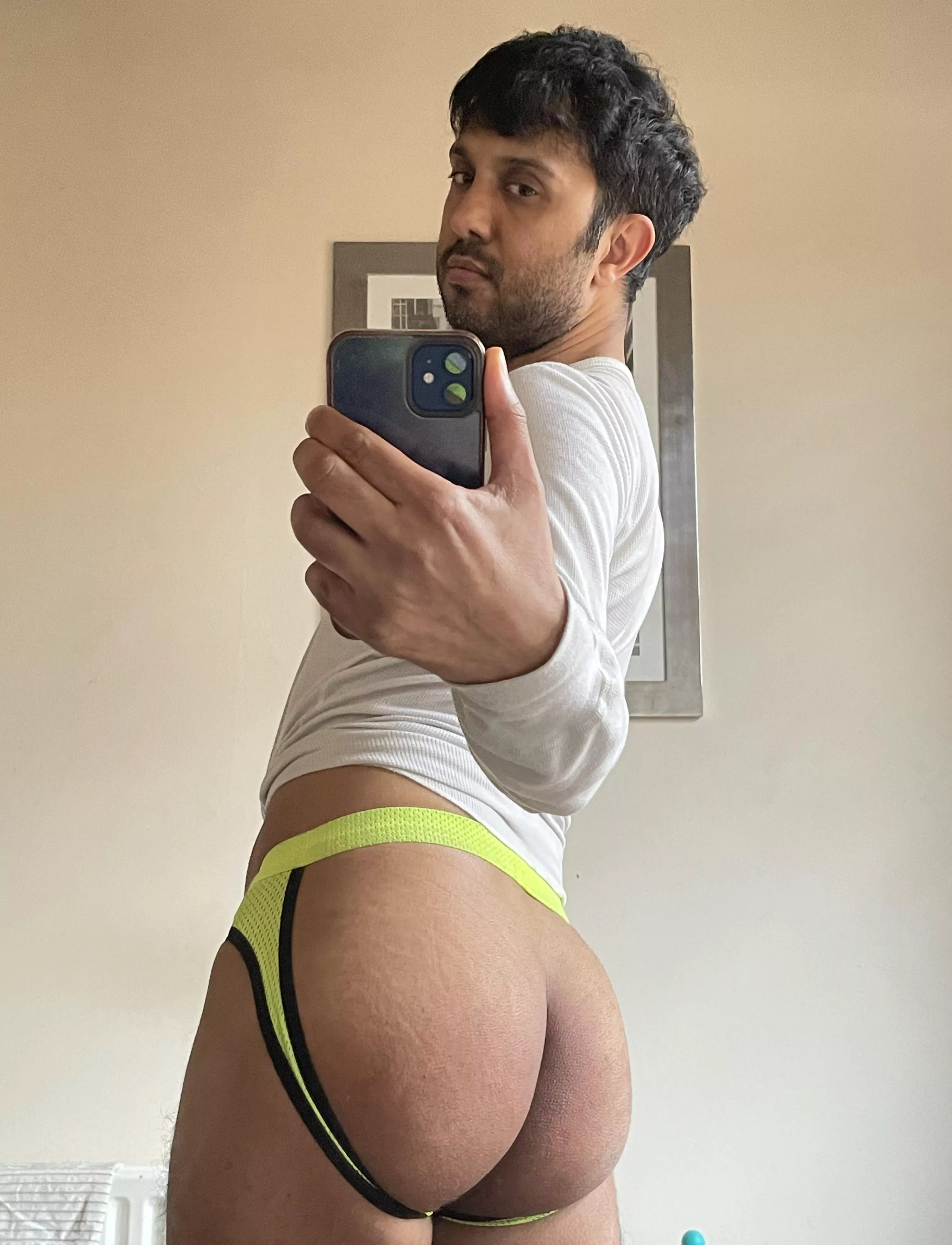 does this underwear make my butt look big? 🤔 posted by zackfahish8