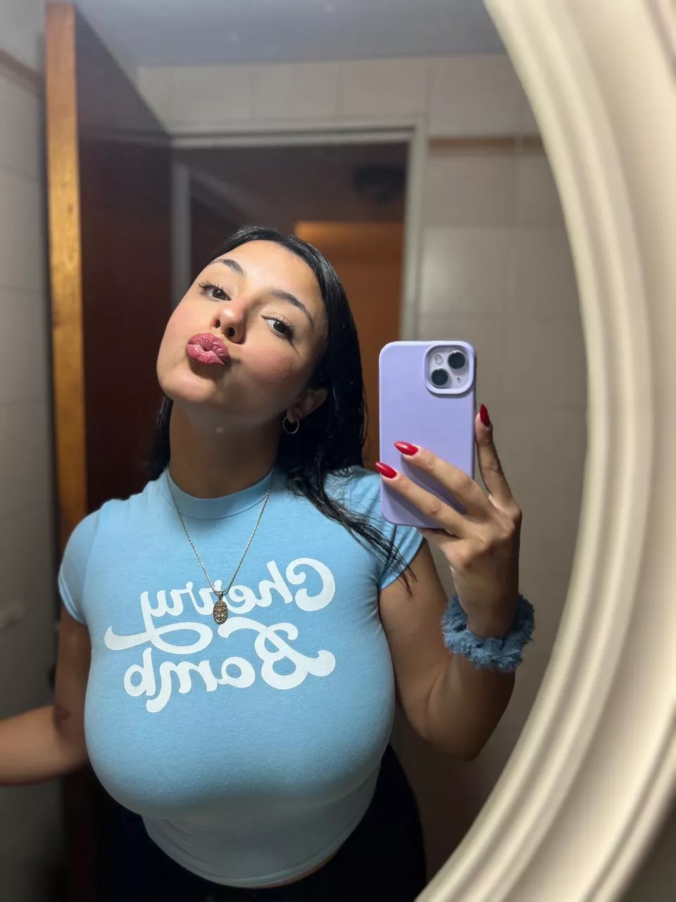 Felt busty🖤 posted by yourpeachyplump