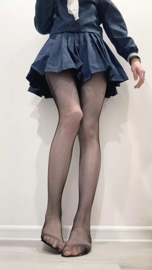 Fishnets always make me feel so sexy by ami_chann_