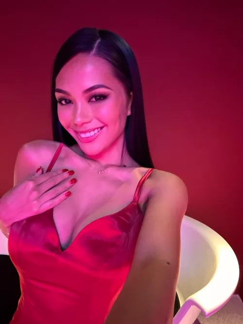 Got a quick snap of the date cleavage by ValanorValar