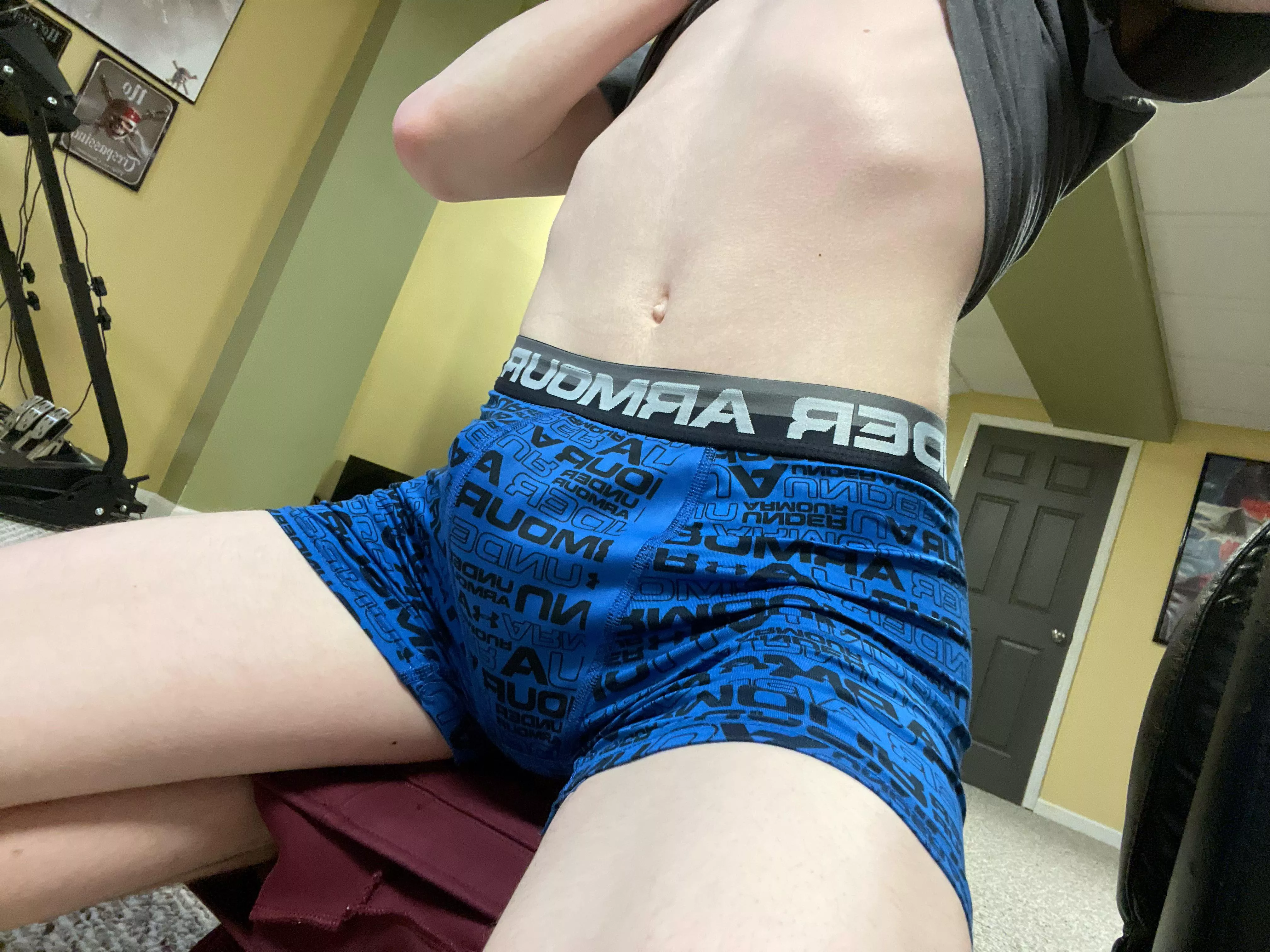 haven’t came at all today and I’m throbbing hard😵‍💫 posted by Basic_Iron8210