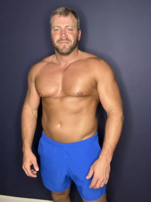 Heading to the gym! Anyone want to see post workout shower pic? [40] by Southern_Steel