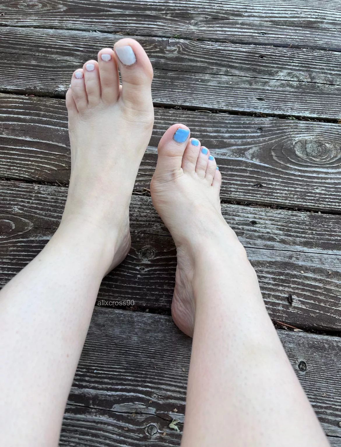 Hi! Blue or white? posted by alixcross90