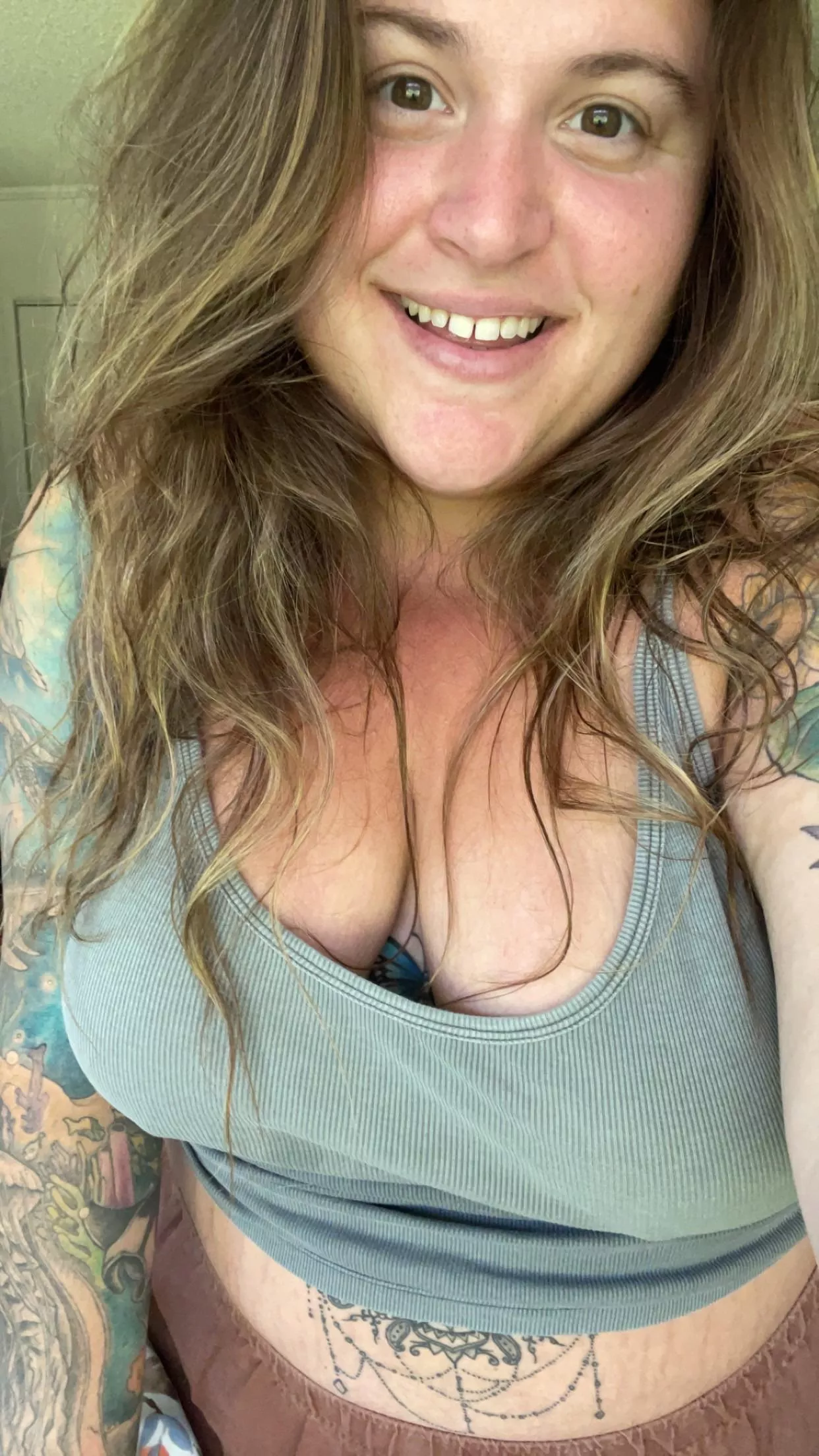 i hope a sexy BBW covered in tattoos helps those Monday blues! posted by handful_heather420