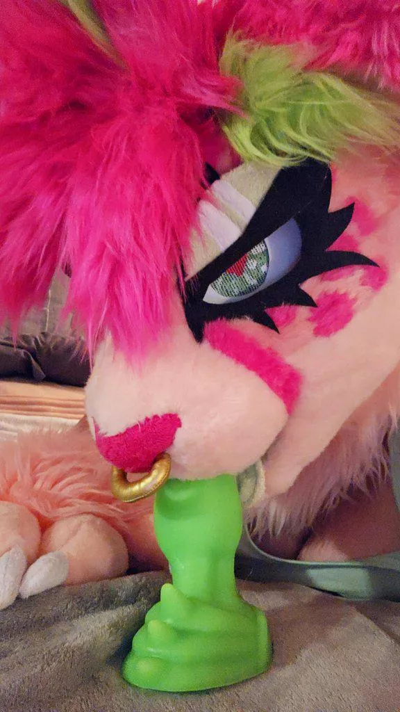 I hope you don’t mind if I leave scratch marks down your thighs. posted by ChubbyCheeChee