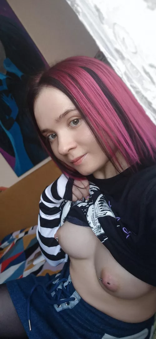 I hope, you like it, when I don't wear a bra by TatyanaVikernes