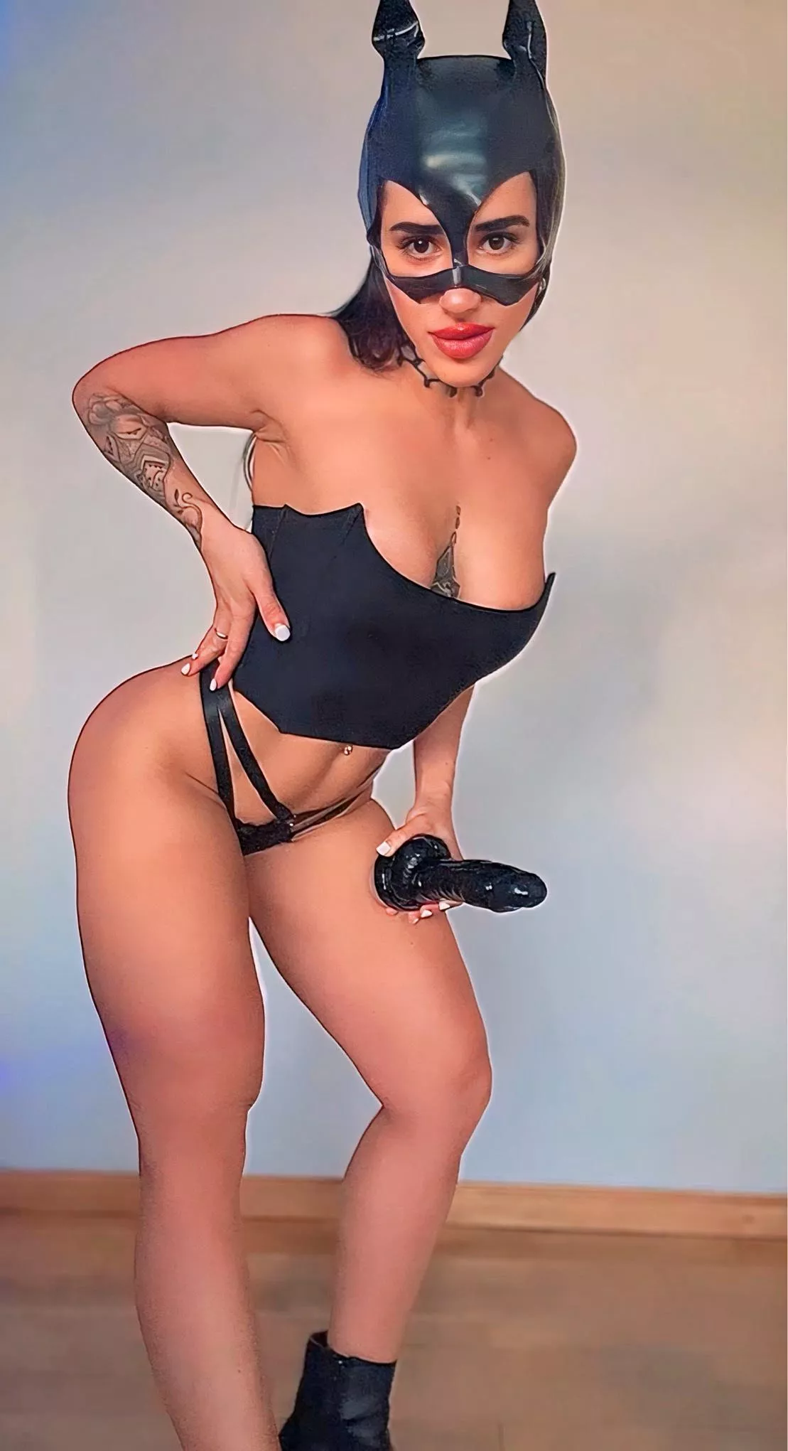 I want to put my clitoris into a cage  posted by Sweetnatu