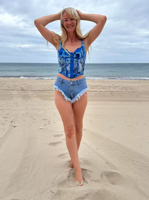 If your lips are lonely introduce them to mine by S3xySarah