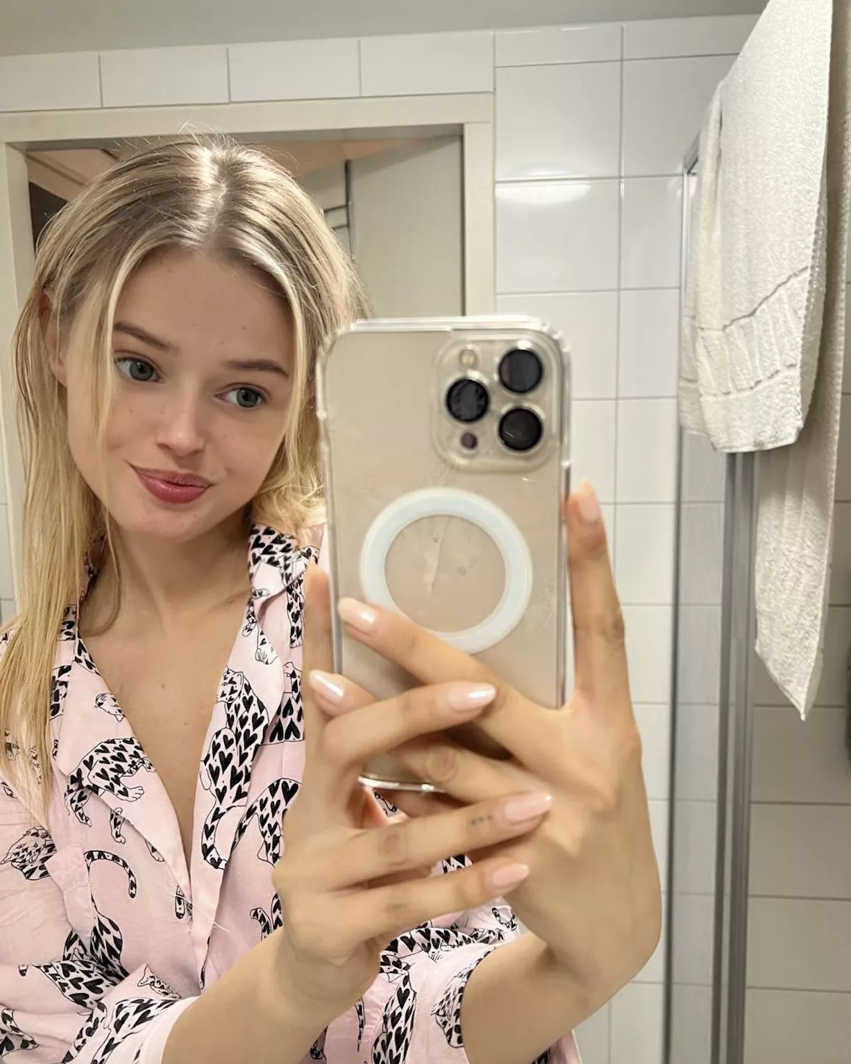 iutr posted by Eden643