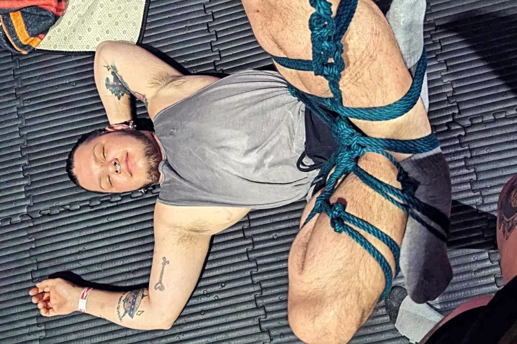 Lats on lats on lats 😈 by CosmixQueer