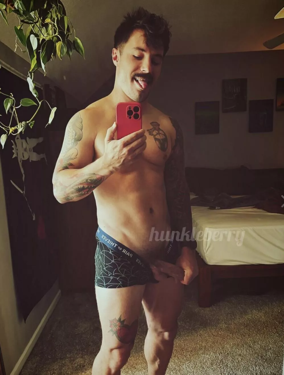 Lazy Sunday never mind the hair 😜 posted by im_your_hunkleberry