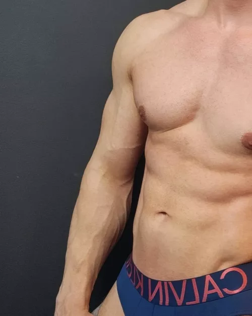 Like my forearm 😏..? by John_fitness91