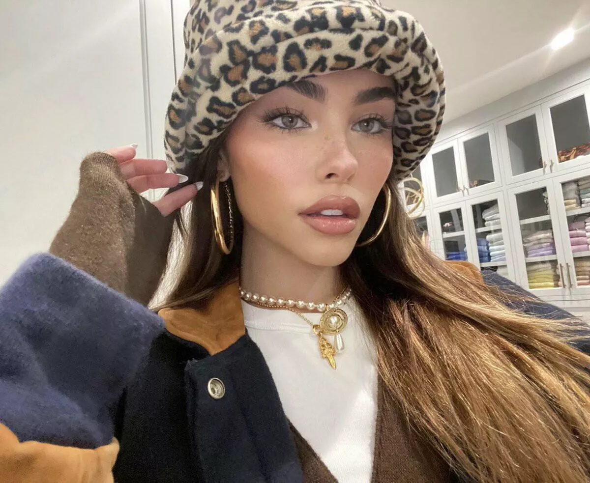 Madison Beer posted by qwer5r