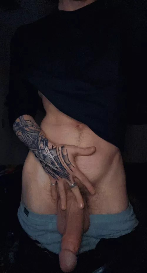 Natural showoff  by Chodie_Thicc