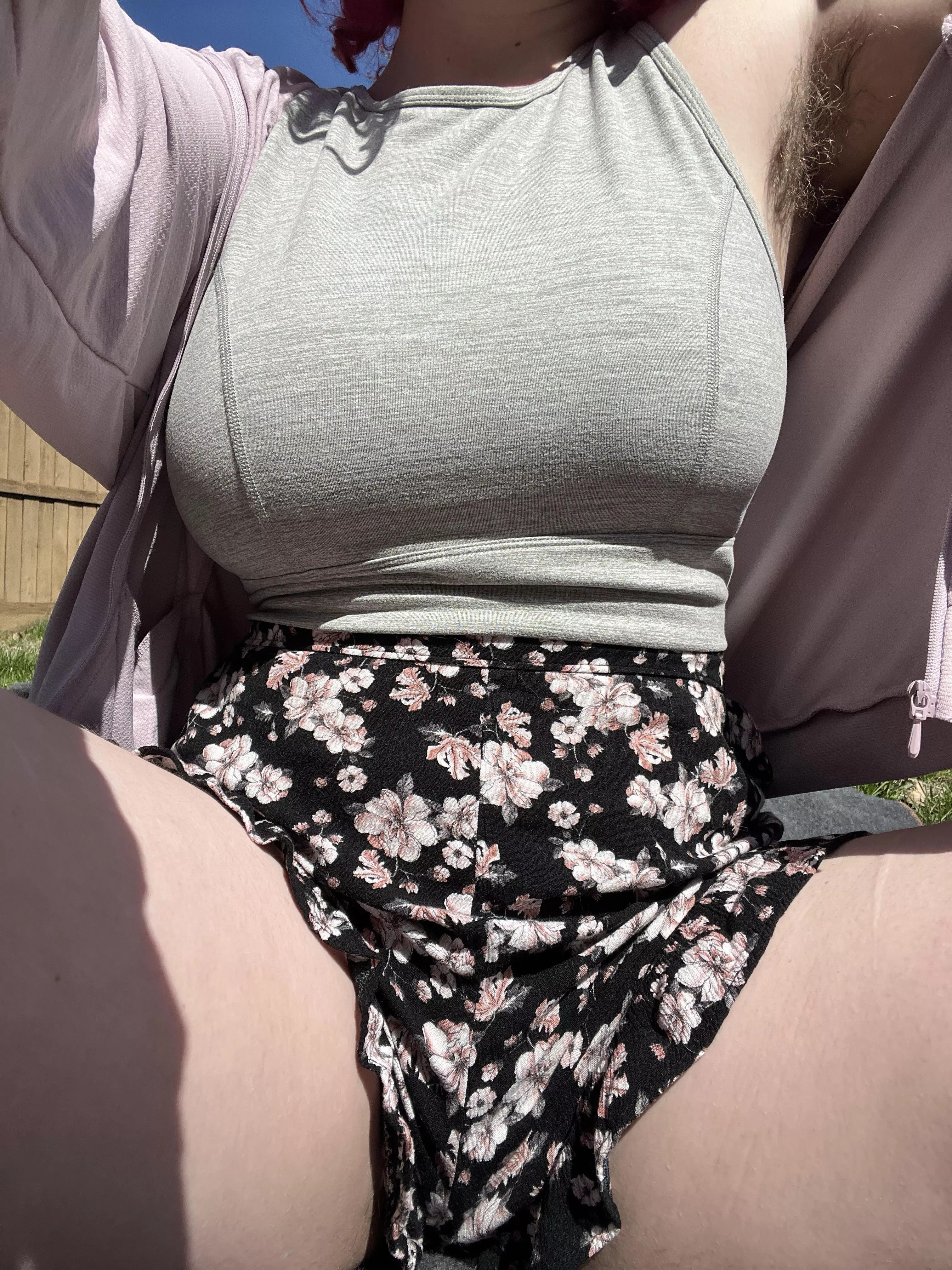 No outfit is complete without hairy armpits posted by faekitti