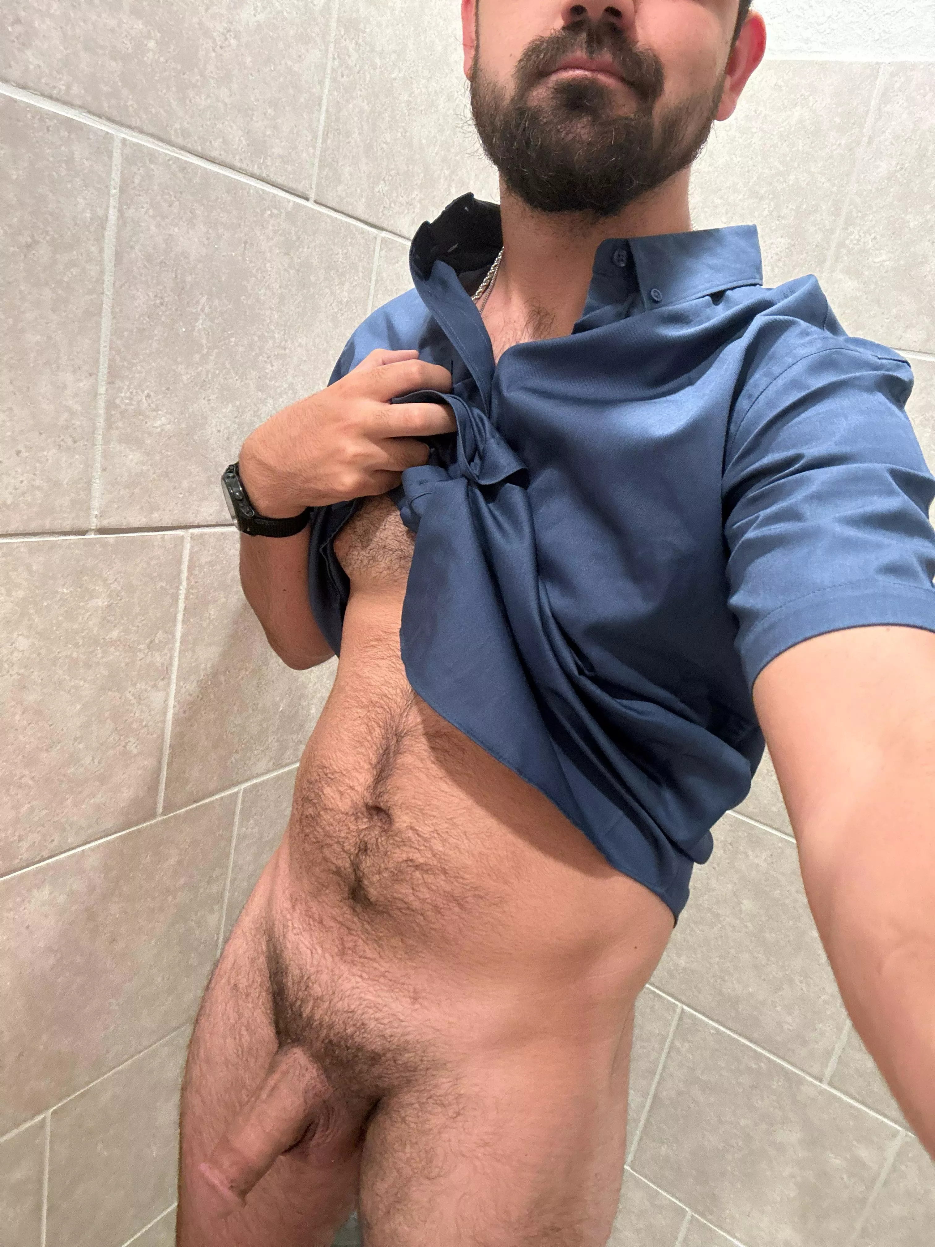 Quick nudes before work posted by texangoon69