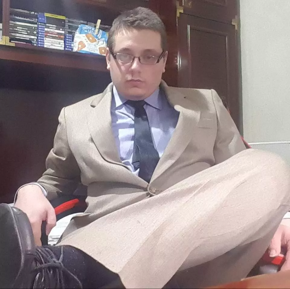 Sborratemi addosso sul mio vestito elegante🍆💦 posted by StruggleInitial4070