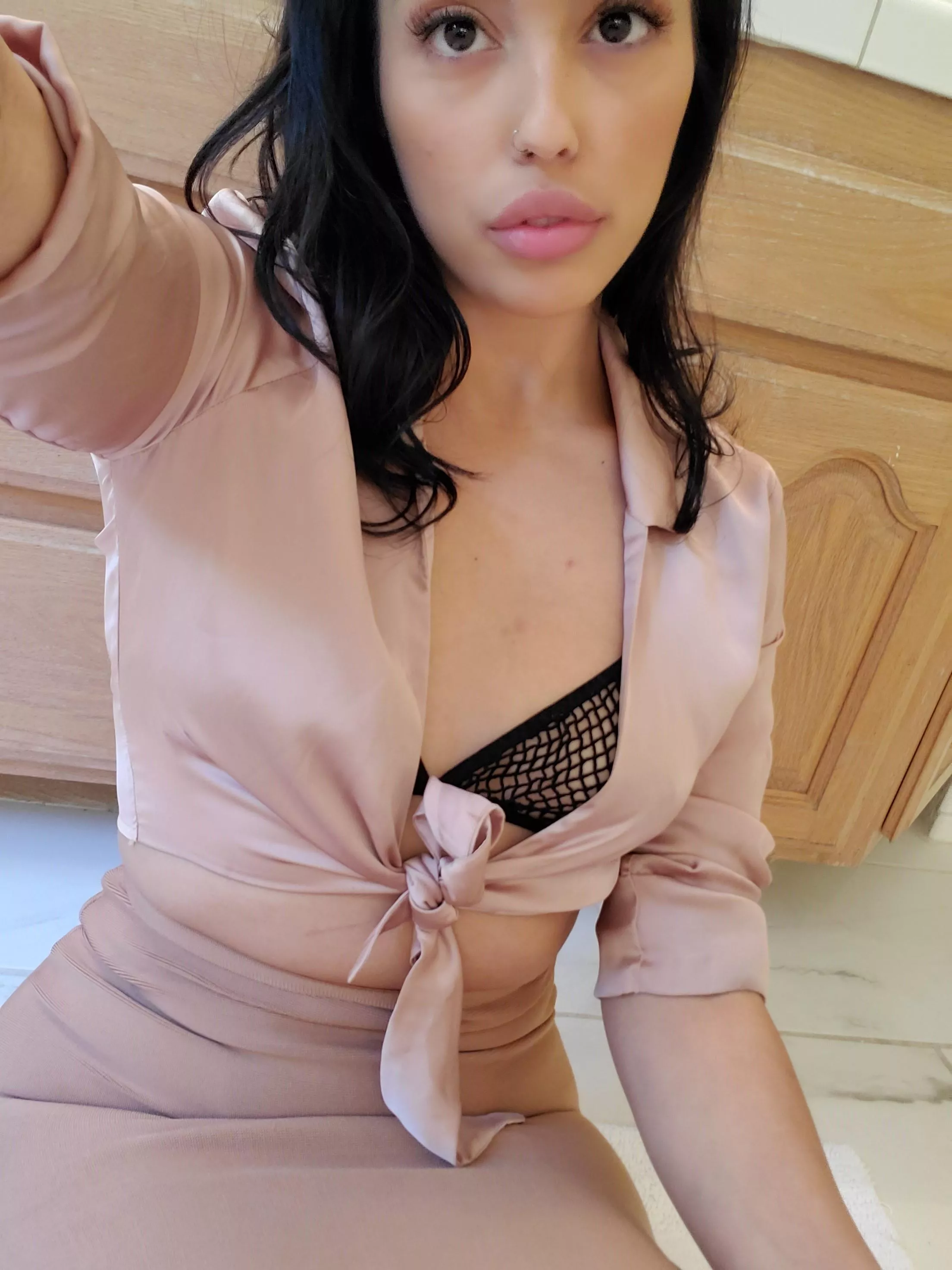 send me ur snapchat in dm :) selling sexting sessions and content posted by Colobrew