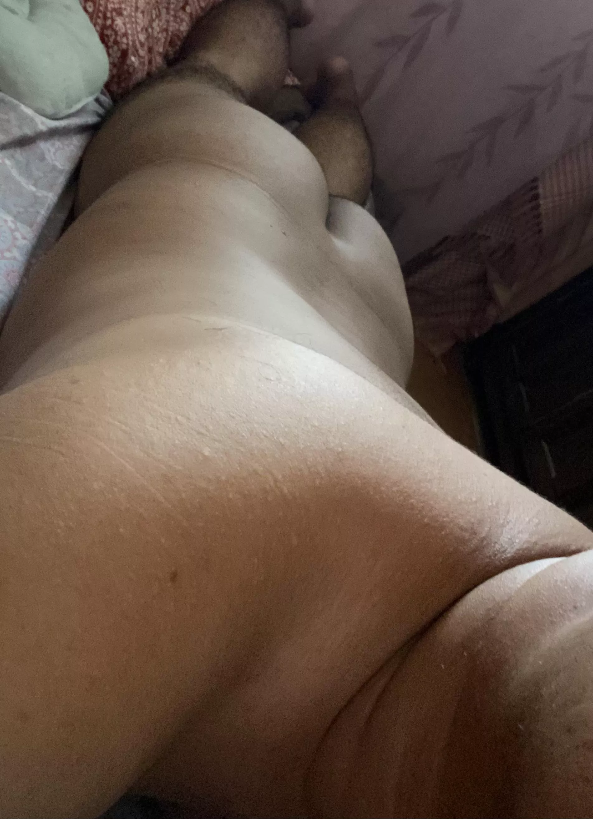 Spread my cheeks for me posted by Mobile-Painting9753