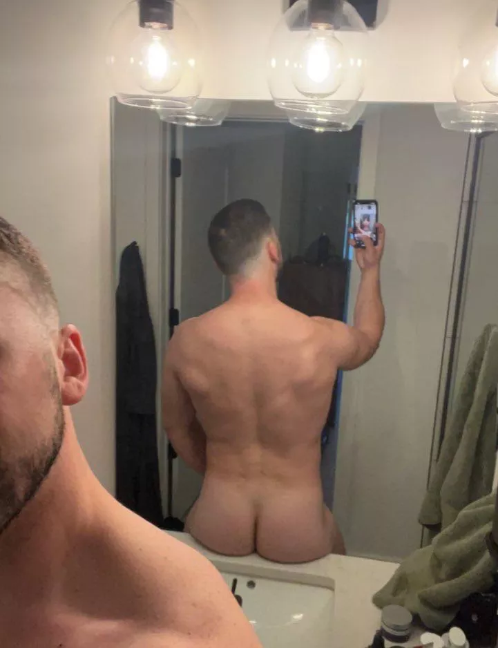 Squatted 335 today. Plz clap (my cheeks) posted by NCTrav