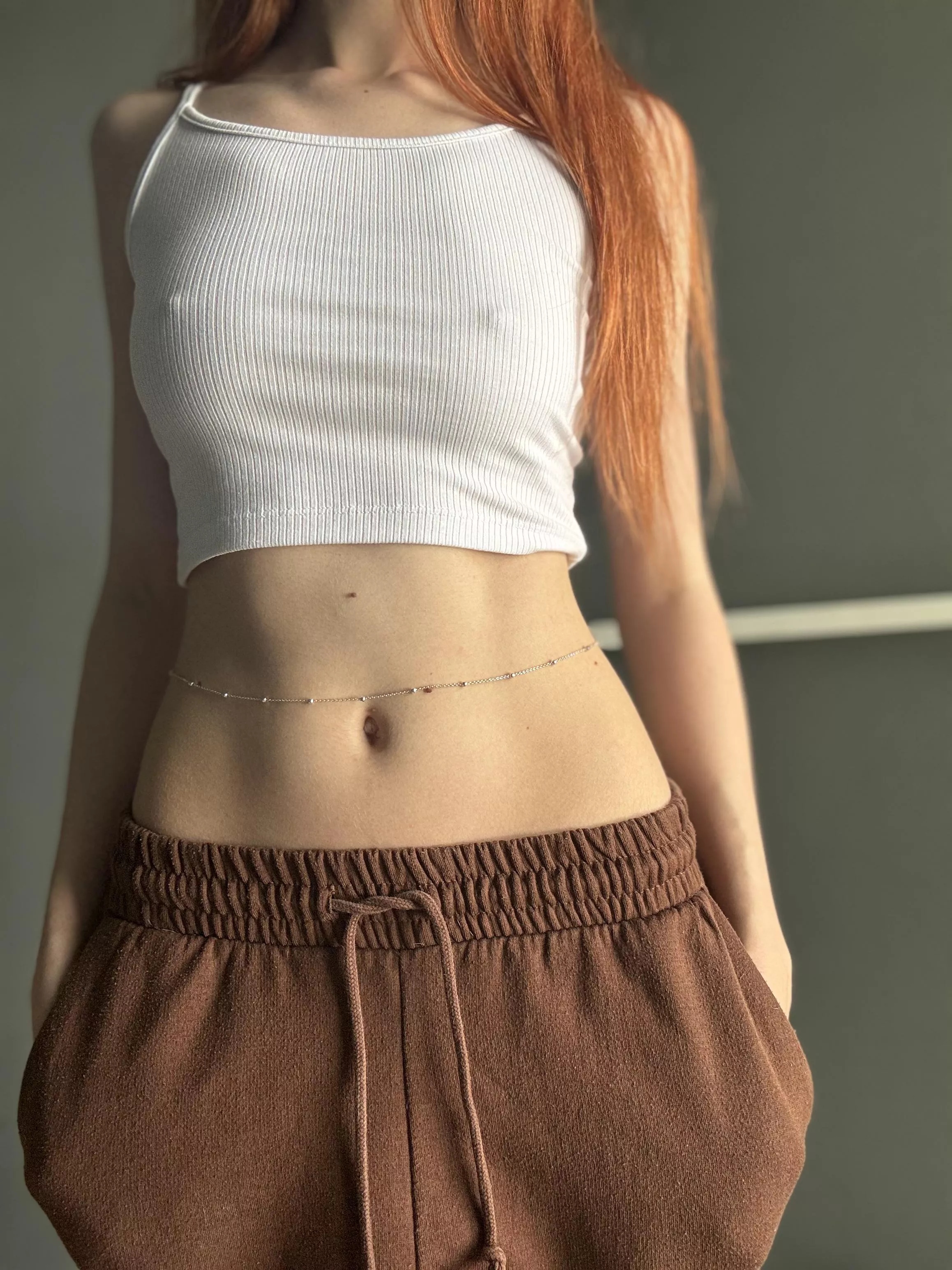 They really love to peek.. do you mind? posted by long-legzzz