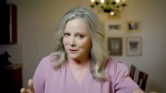 This is me. Upvote if you want to drink my pee 💦  posted by SexyMistress_1969