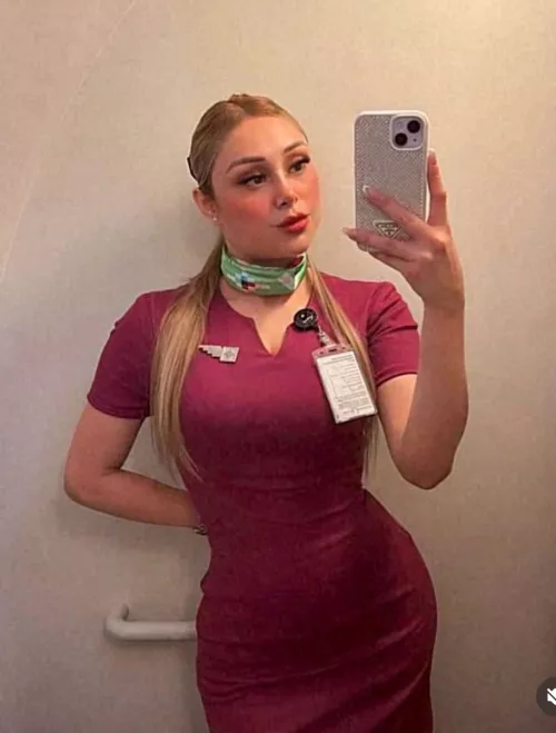 Those hips… 🇲🇽 by IkarusAndTheSun