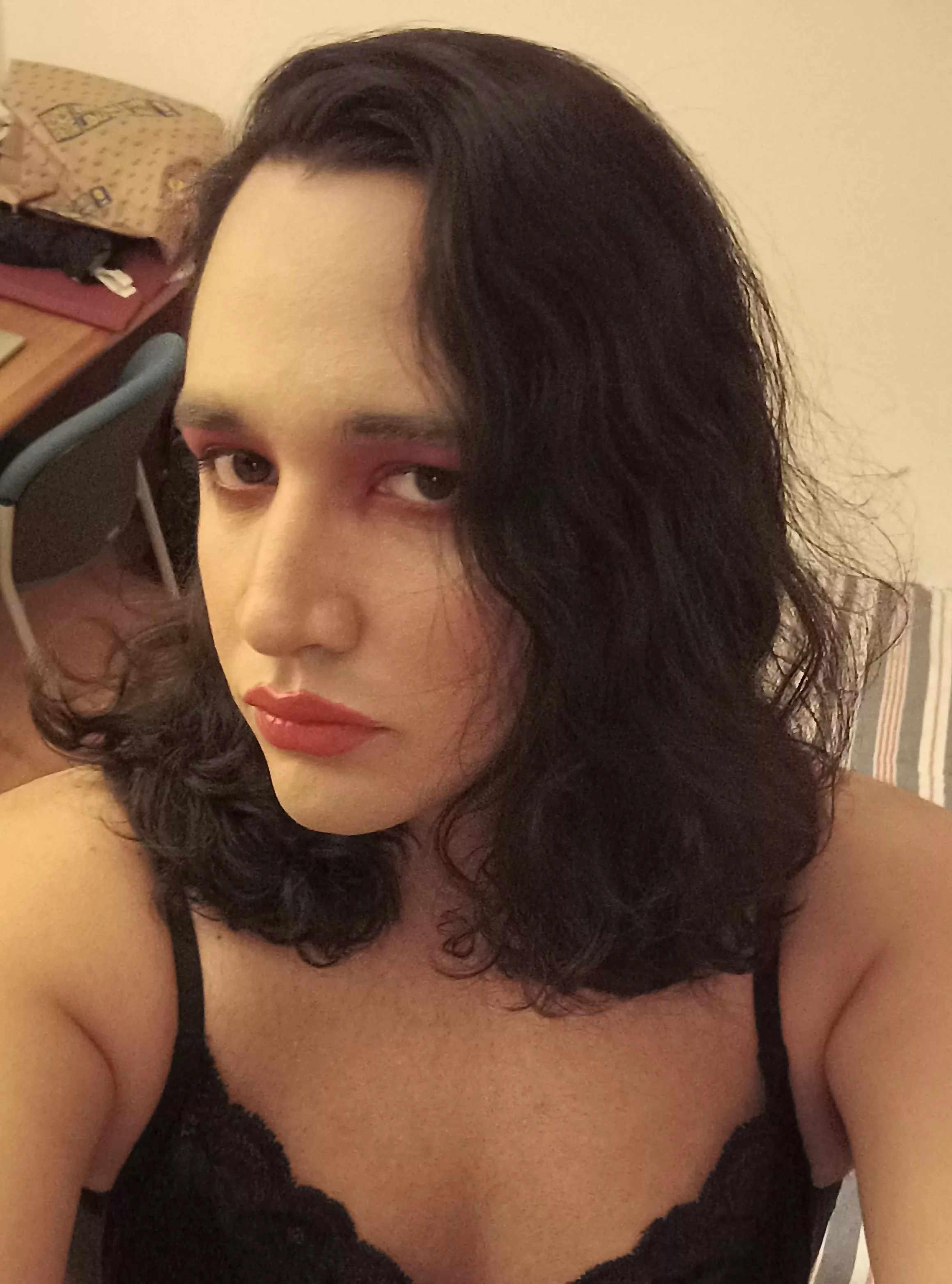 Why boys cant wear makeup 💄? posted by biscotto_roboto