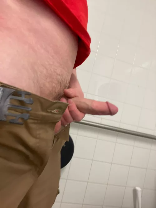 Work bathroom by Idkwhattodo969