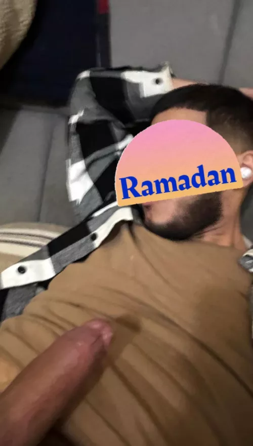 23 m arab latino  by Exotic_Builder_4161