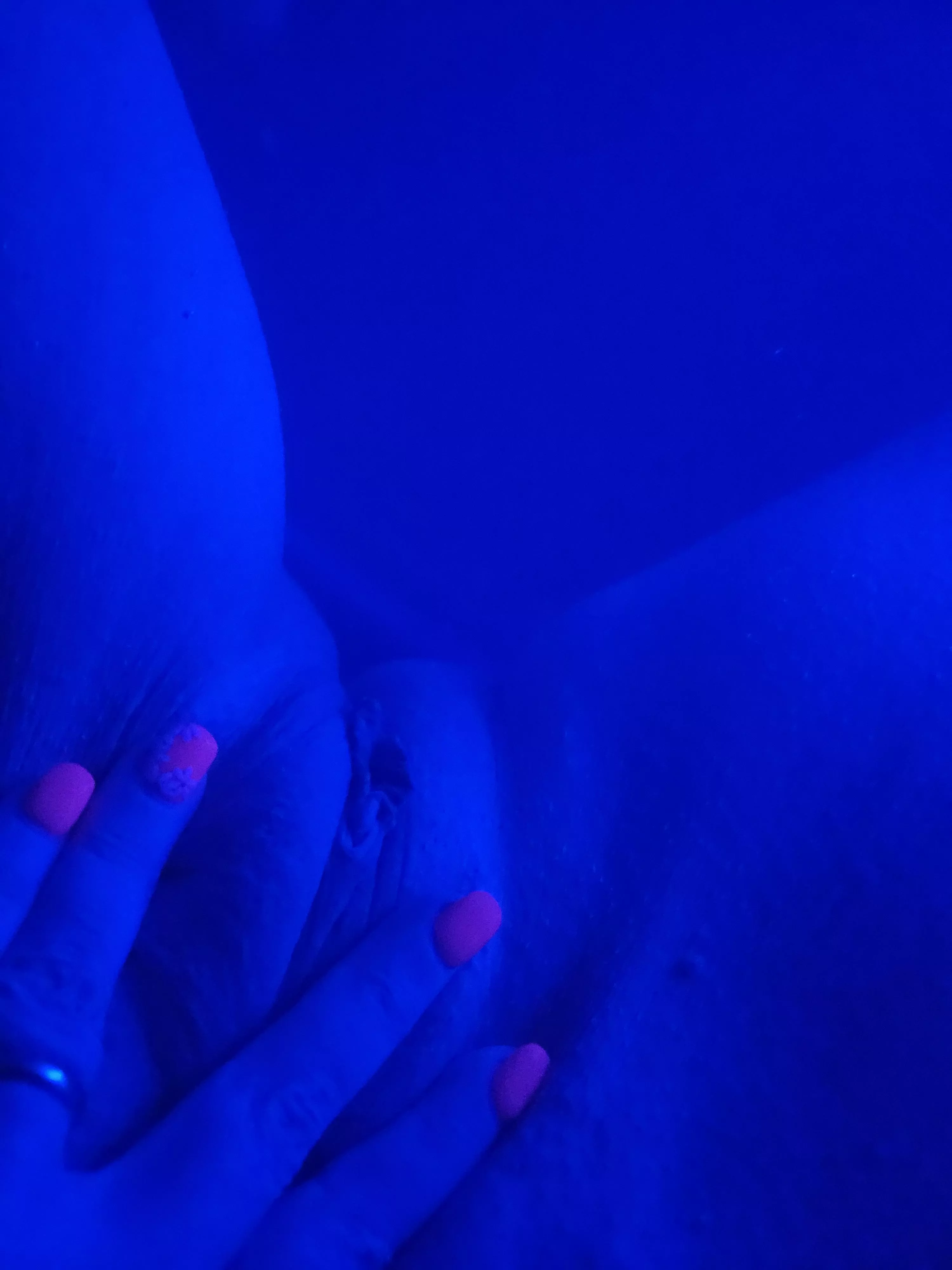 51(f) HOT TUB FUN! GLOWING! posted by Kinky_Adventure