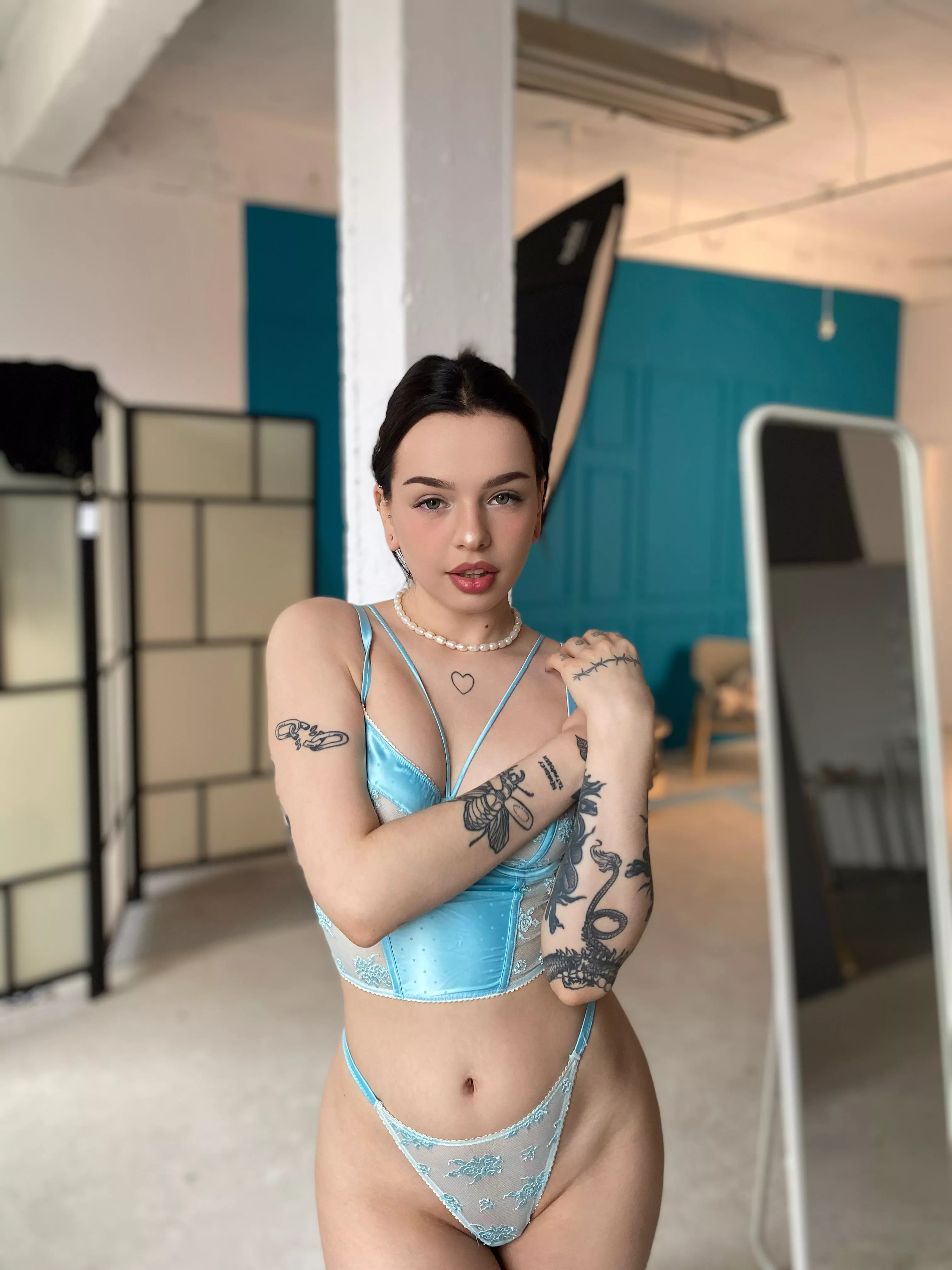 A typical filming day for a magazine posted by bambiliya