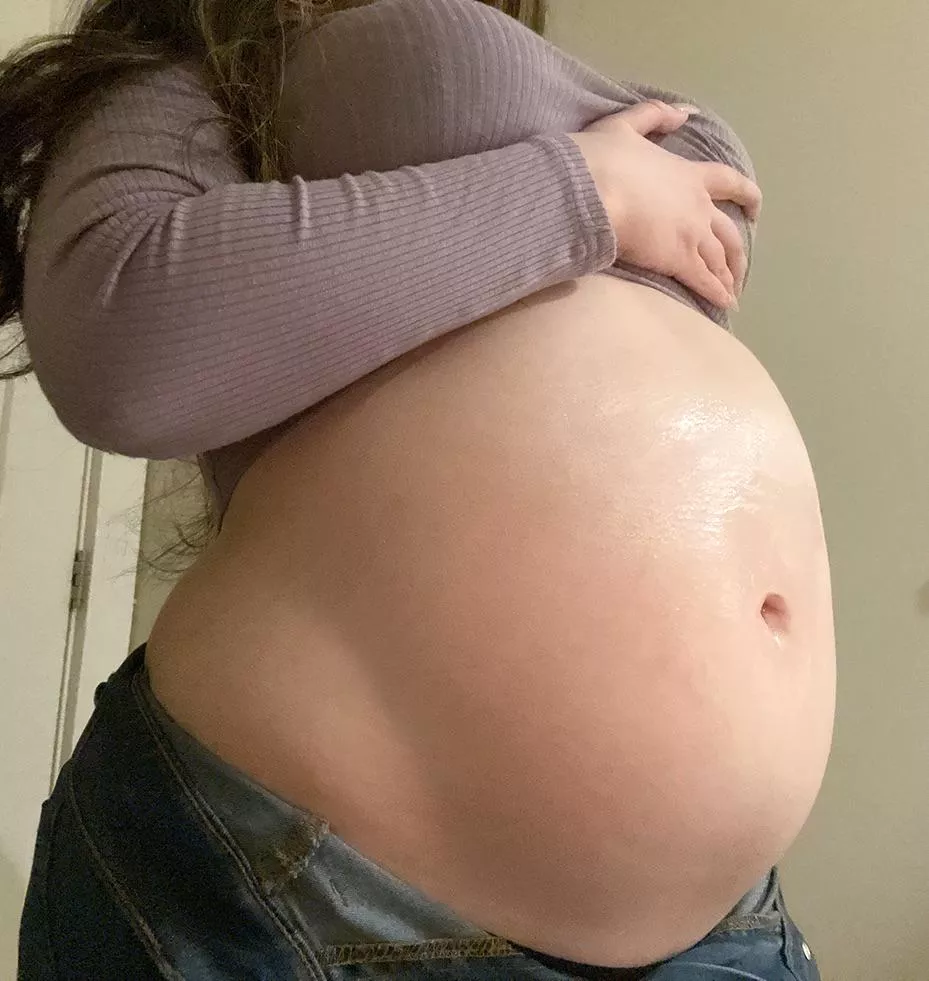 abused my poor belly to its limit again posted by chubberi