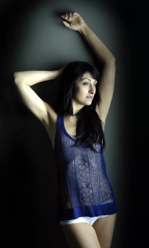 Against the wall  by PaddyMeltt