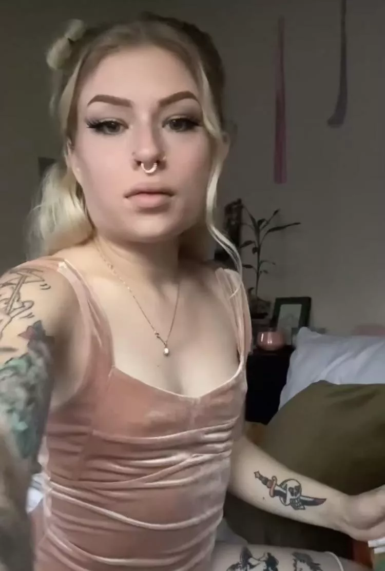 Anyone have a name? posted by EmergencyRegion3552