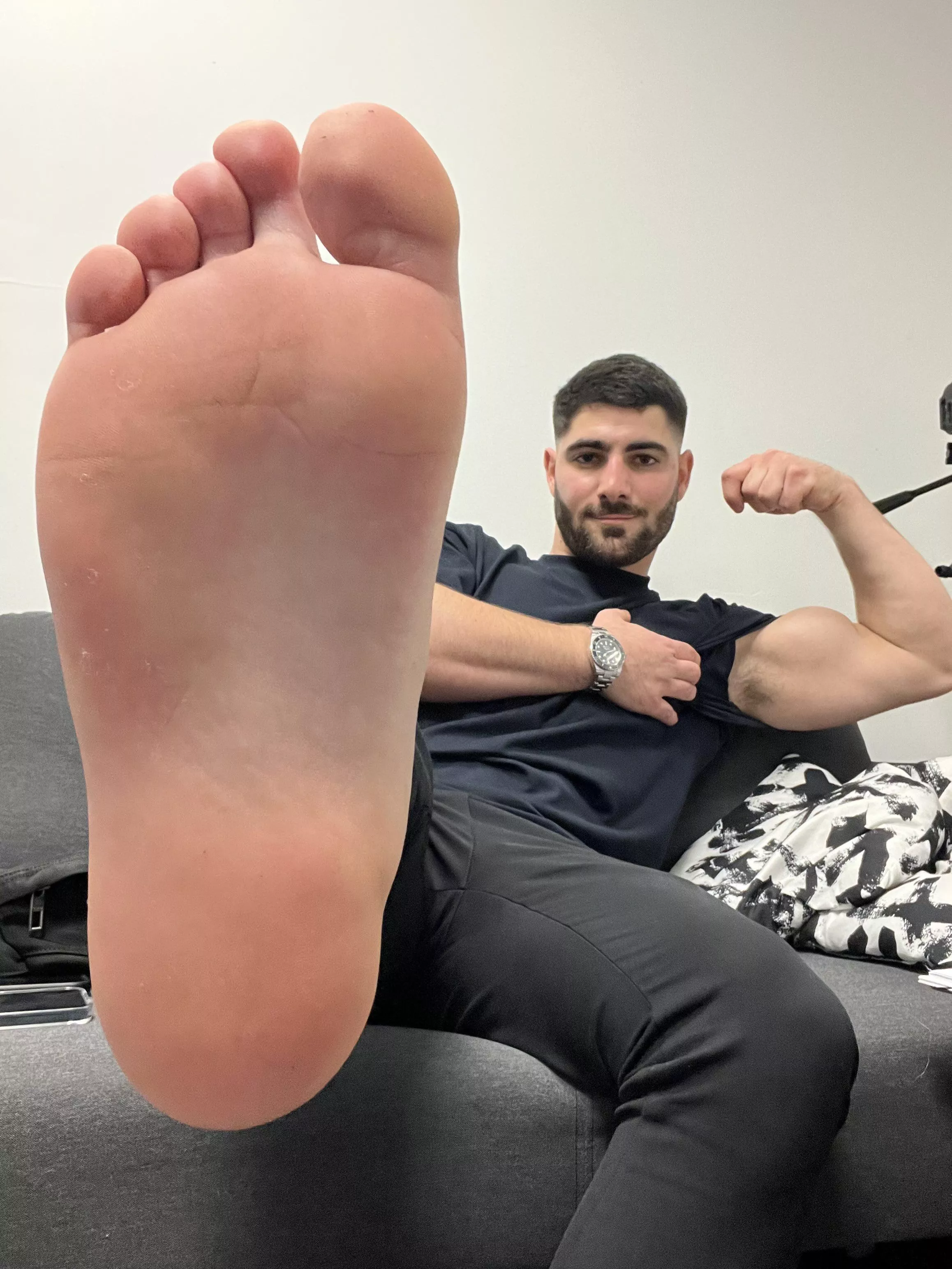 Are you worthy of revealing the pits?  posted by thebicepsking