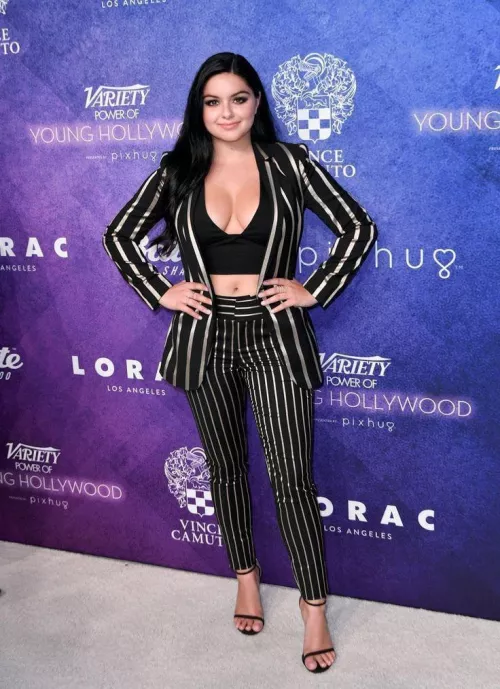 Ariel Winter by SadBid2941