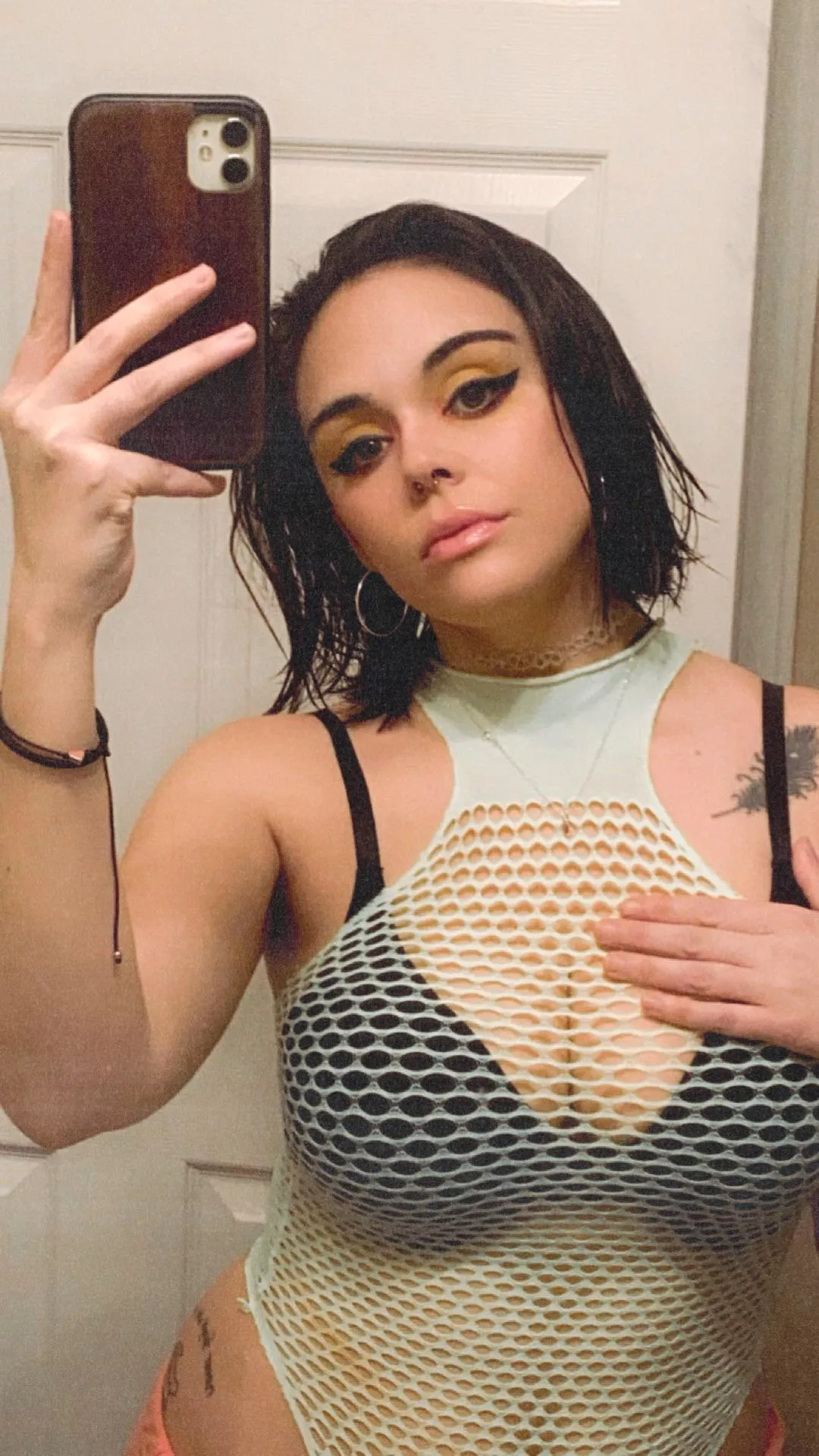 colorful fishnets ok?  posted by bangbangreign21