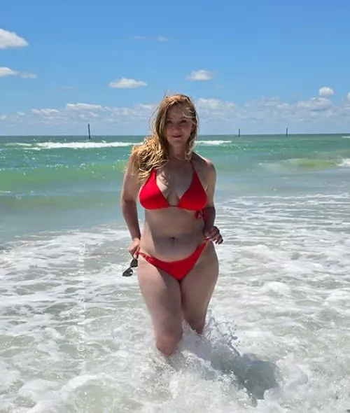 Cougar on the prowl [F50] by Crystal_Sunshine_