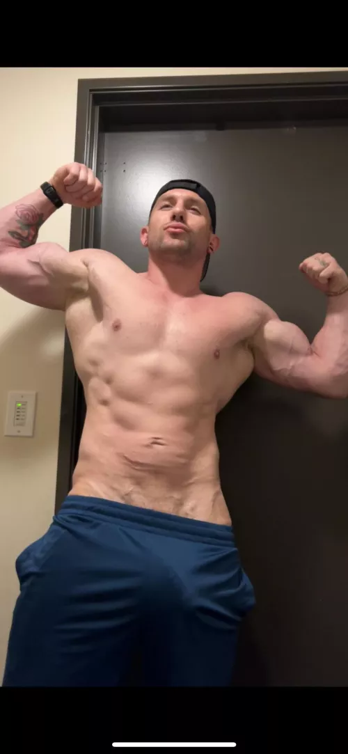 Does daddy have your attention (31)(m) by Wise_Gap_8330