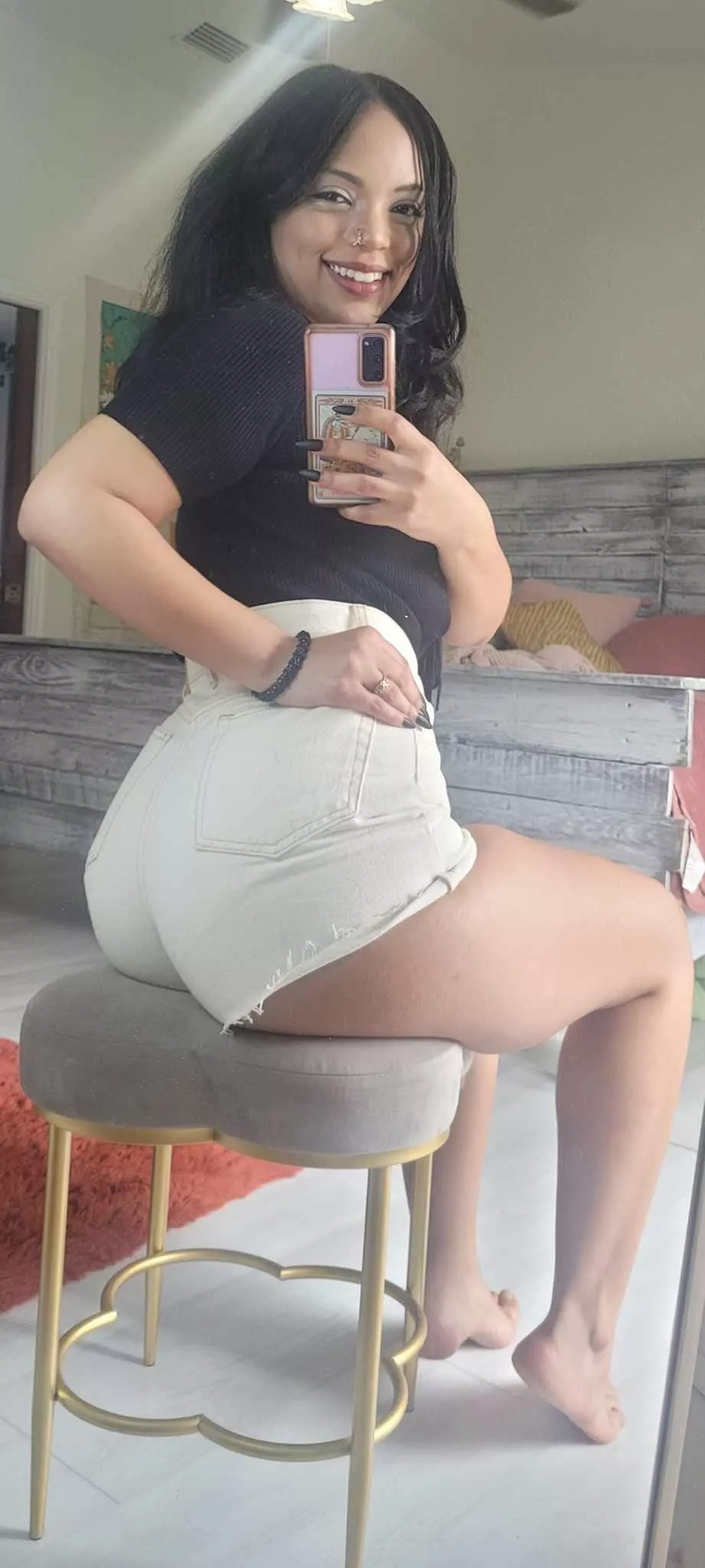 [F]inally getting some mom time  posted by Flaky-Meaning2075