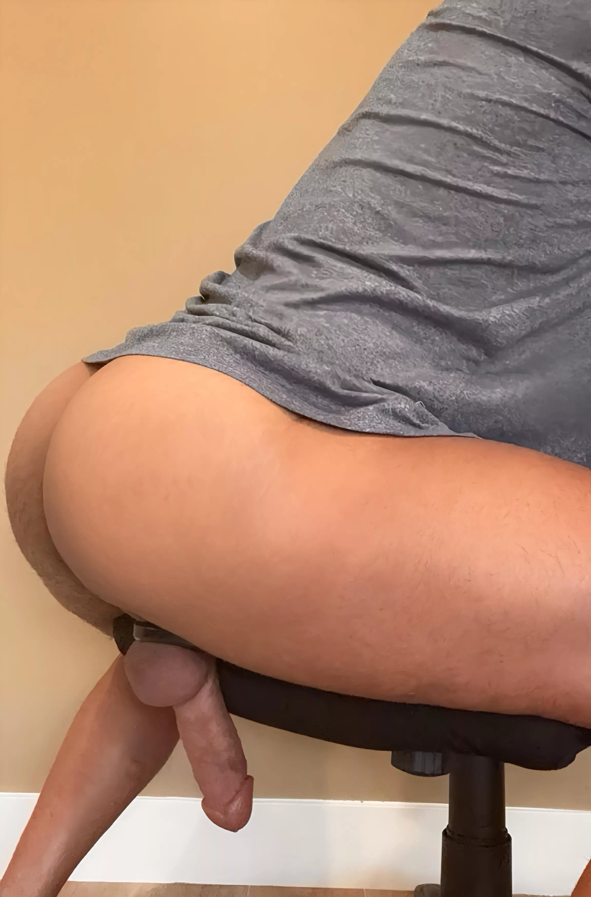 First time pose. How’s it? posted by Adventurouspole