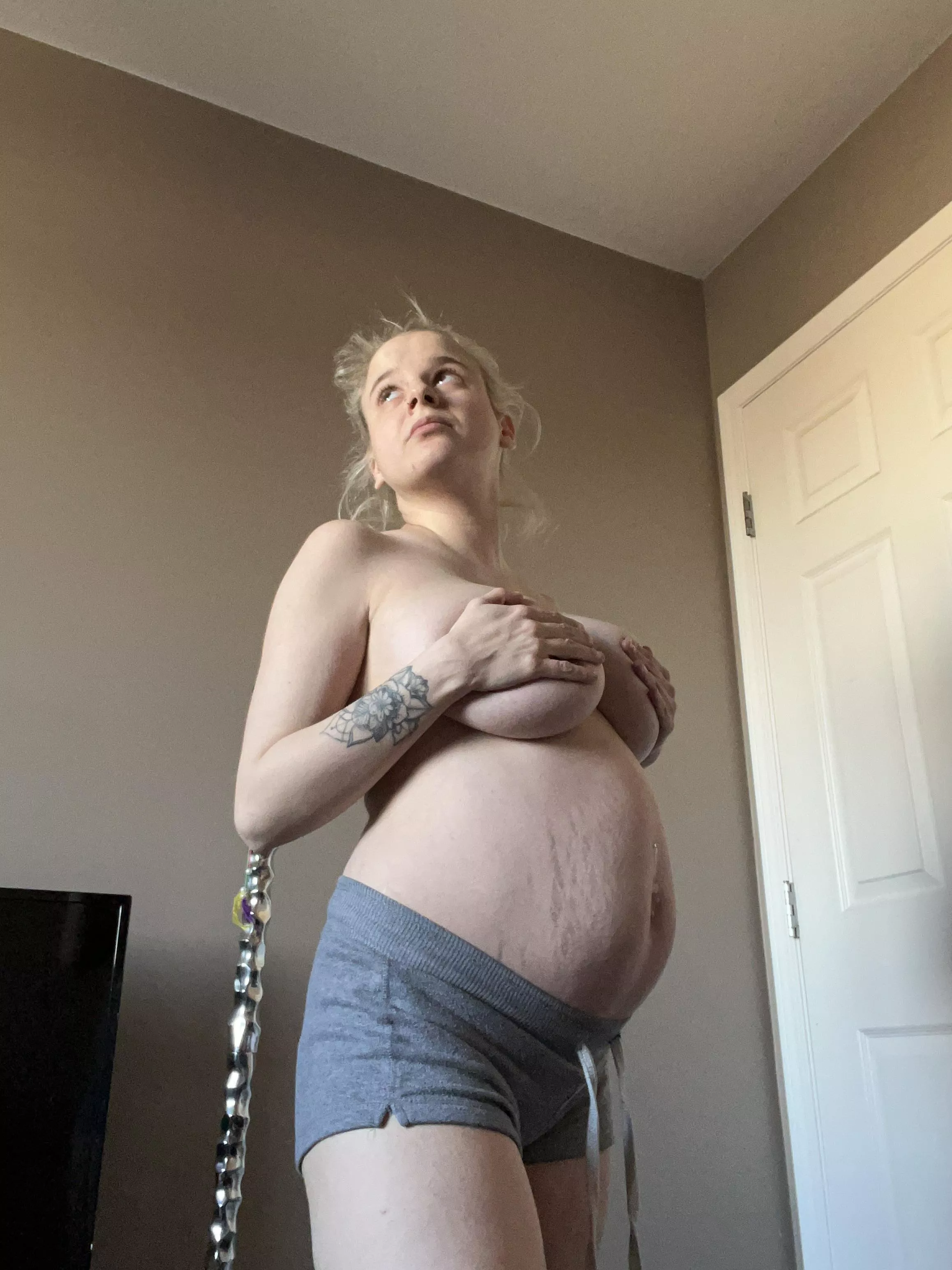 Half way done pregnancy  posted by laylaluvxo