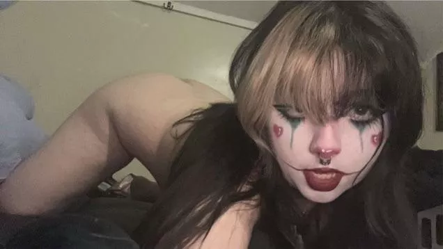 Hi, feeling a little frisky :3 posted by MojoKittyKate