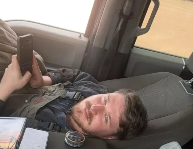 How do you feel about blue collar guys? by Dear-Consequence2497