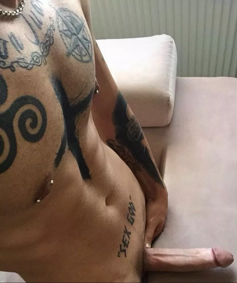 How’s it looking posted by ArtofDonJuan