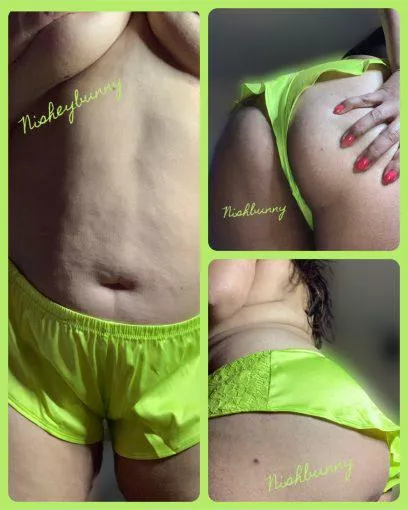 I absolutely love the colour or these! Who else loves some neon? posted by Nishbunny80