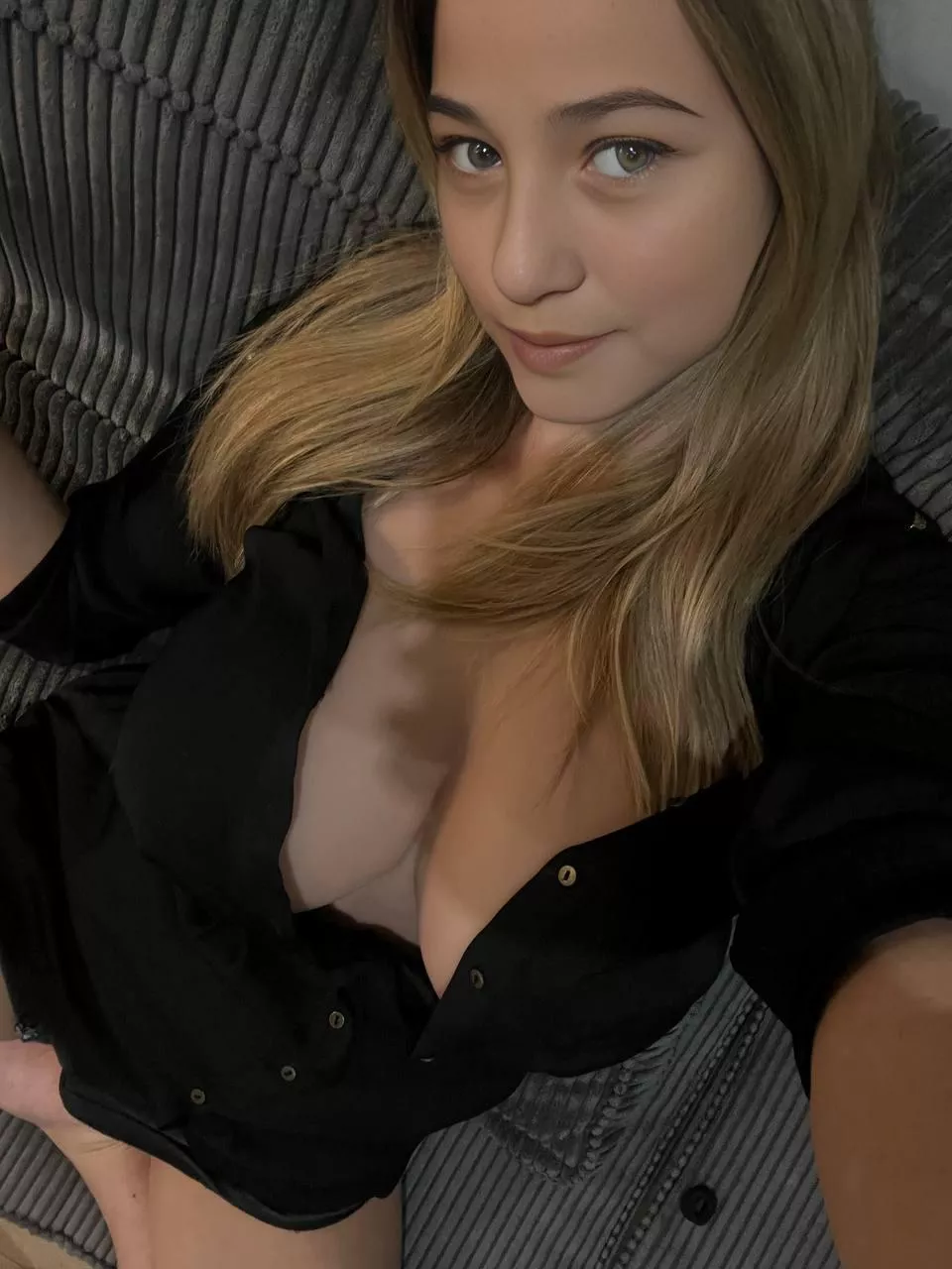 I like chatting about games and lewd stuff :3
 posted by kiorgs