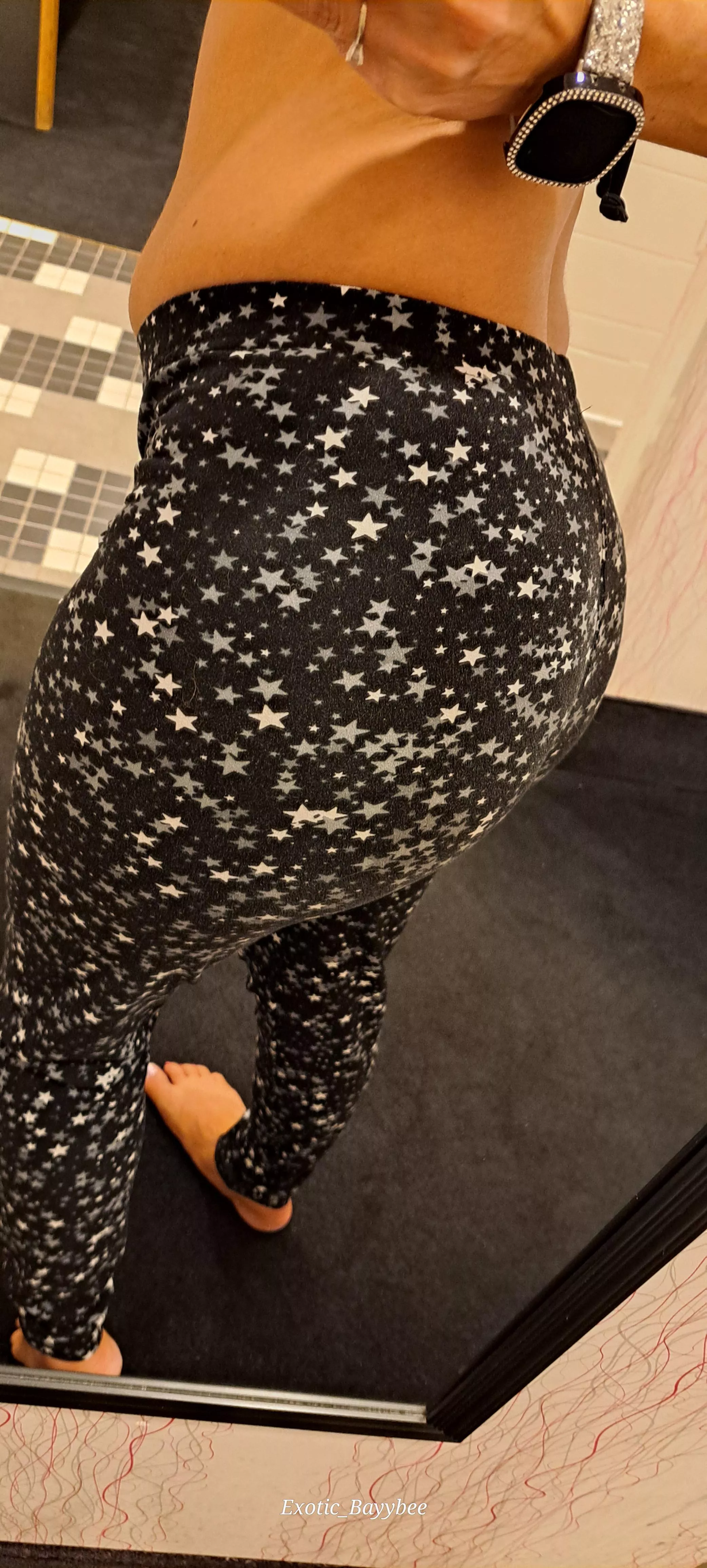 I never wear panties under my yoga pants posted by Exotic_Bayybee