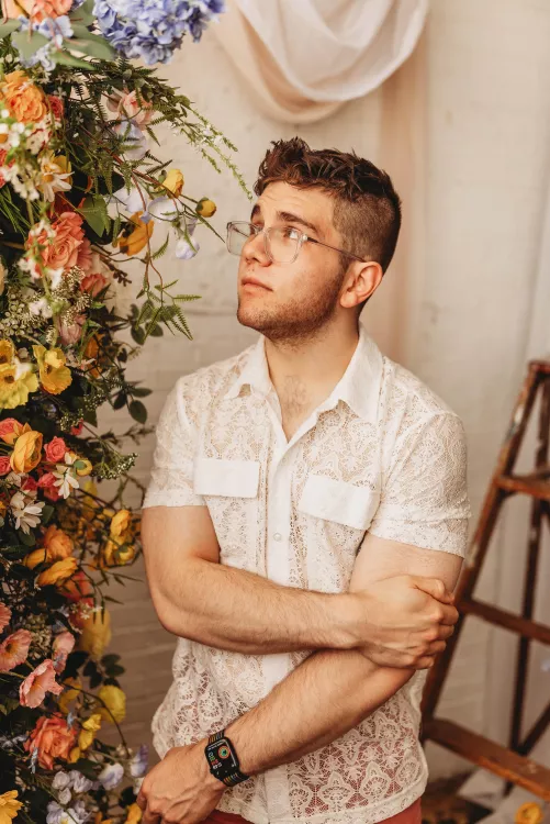 I struggle with low self esteem, but kinda feelin’ myself after my friend took my photos 🥹 by AggravatingHunt4890